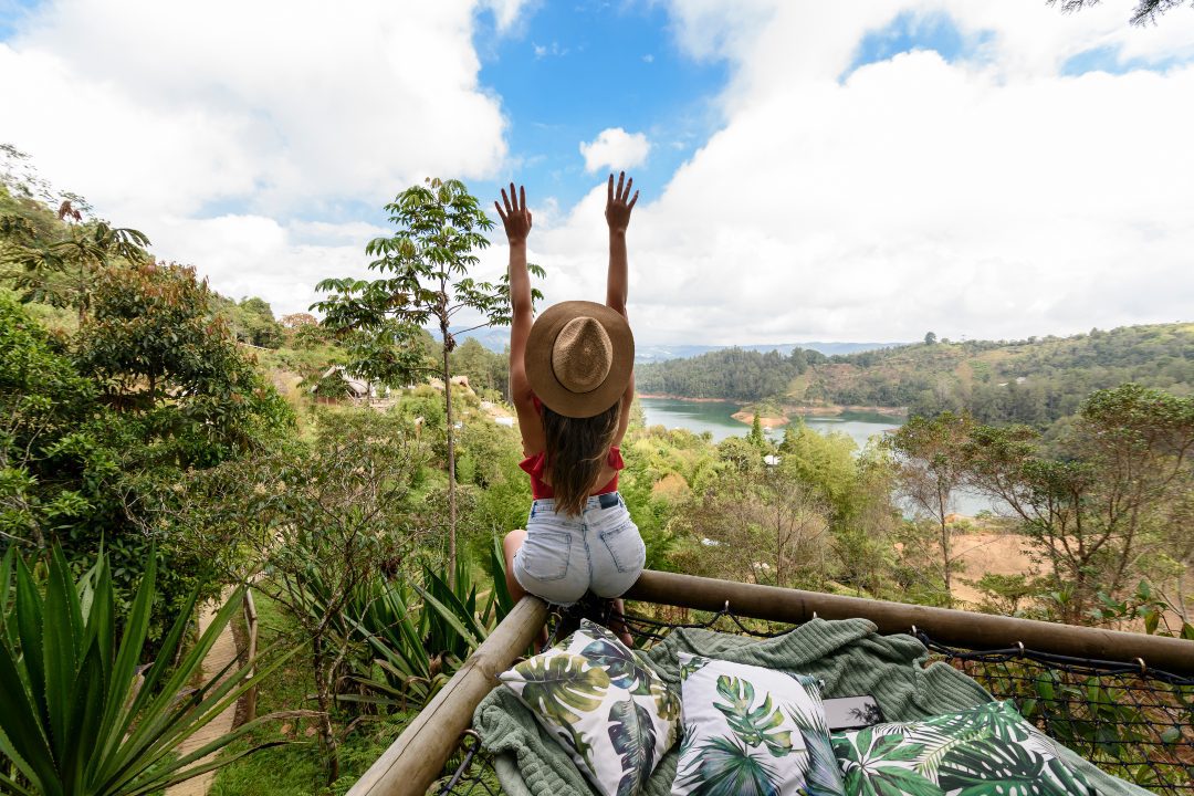 la-mejor-epoca-para-viajar-a-un-glamping-en-guatape